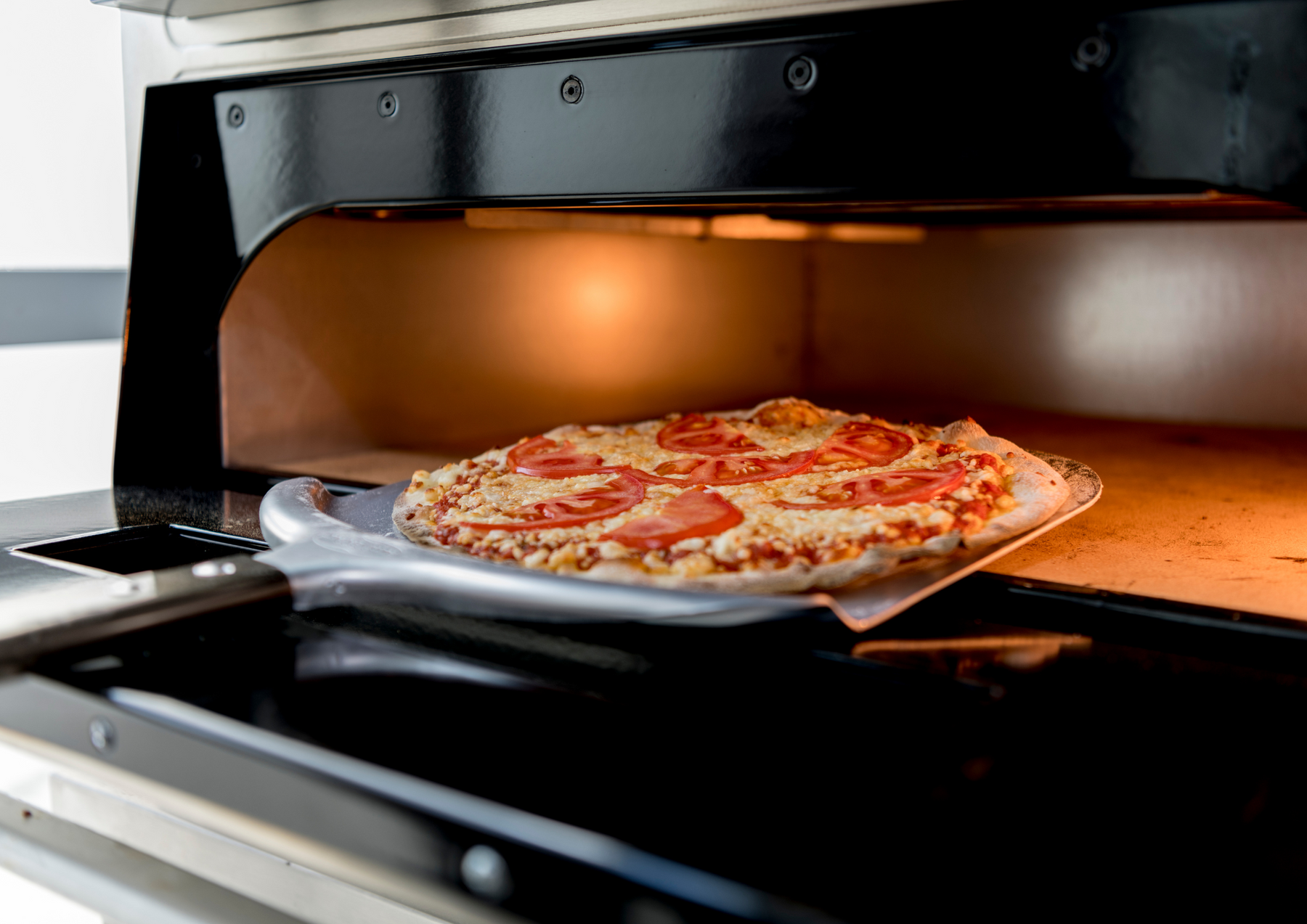 Finding the Ideal Baking Temperature for Your Pizza Oven: Tips for Perfect Pies