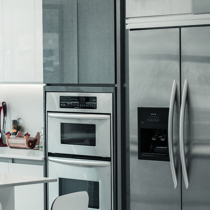 Choosing the Right Refrigerator for Real Estate Investment Properties: Factors to Consider