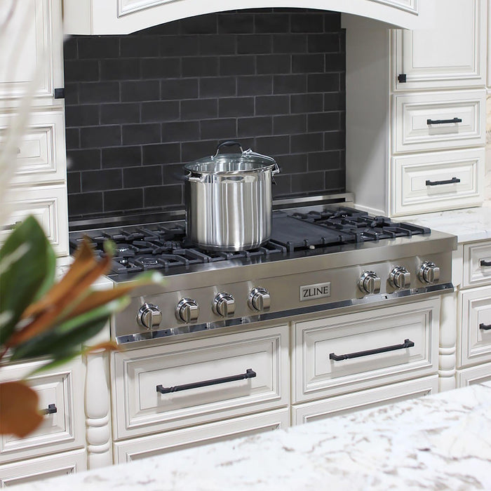 ZLINE Appliance Package - 48" Rangetop With 4 Gas Burners, Range Hood In Stainless Steel, 2KP-RTRH48