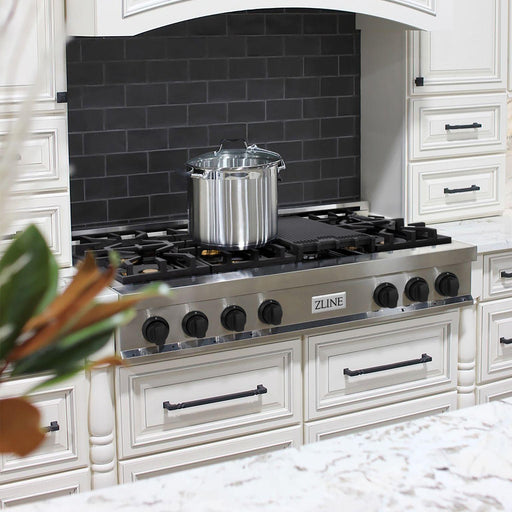 ZLINE Autograph Edition 48 in. Porcelain Rangetop with 7 Gas Burners In Stainless Steel and Matte Black Accents RTZ-48-MB